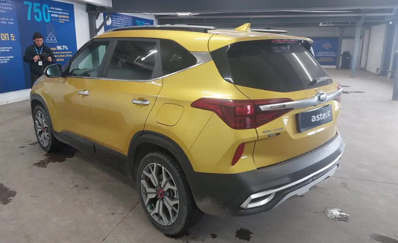Kia Seltos 2020 года за 10 000 000 тг. в Астана фото 4