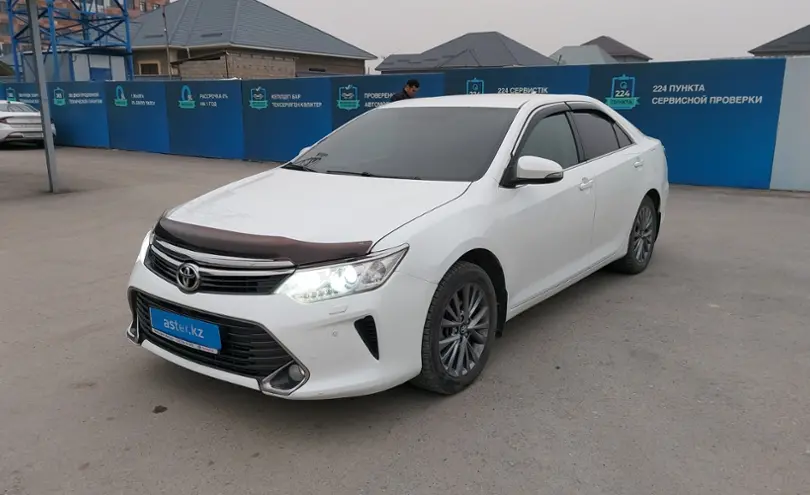 Toyota Camry 2014 года за 10 000 000 тг. в Шымкент