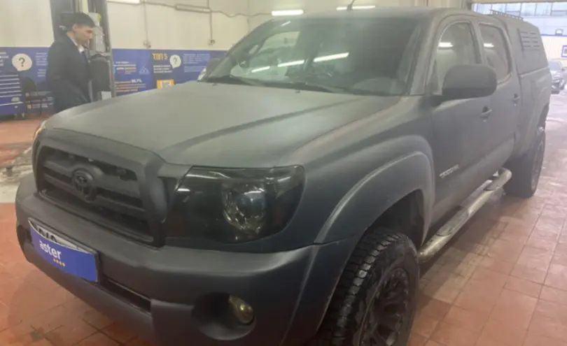 Toyota Tacoma 2010 года за 14 000 000 тг. в Астана