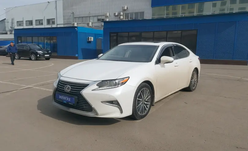 Lexus ES 2015 года за 16 000 000 тг. в Алматы