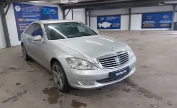 Mercedes-Benz S-Класс 2005 года за 6 200 000 тг. в Астана фото 2