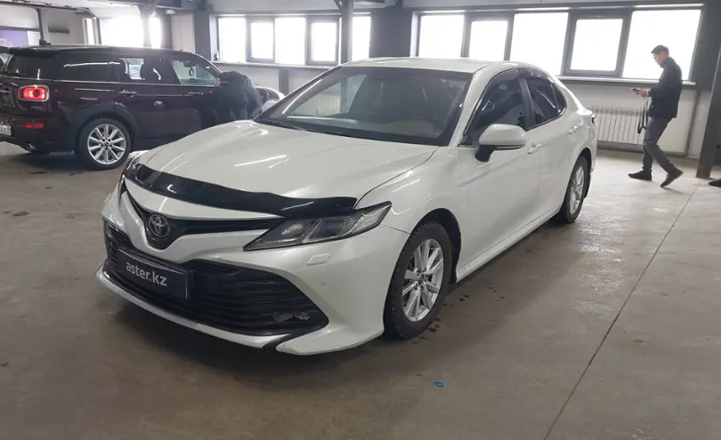 Toyota Camry 2019 года за 12 500 000 тг. в Астана