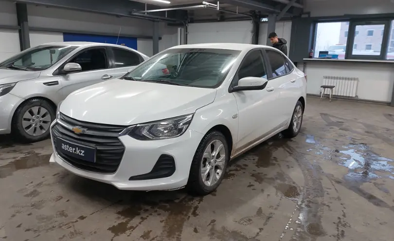 Chevrolet Onix 2021 года за 6 000 000 тг. в Астана