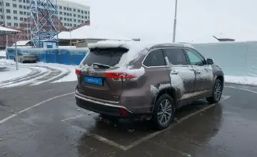 Toyota Highlander 2018 года за 19 000 000 тг. в Шымкент фото 3