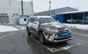 Toyota Highlander 2018 года за 19 000 000 тг. в Шымкент фото 2