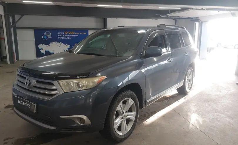 Toyota Highlander 2012 года за 10 000 000 тг. в Астана