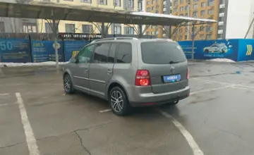 Volkswagen Touran 2007 года за 3 900 000 тг. в Алматы фото 4