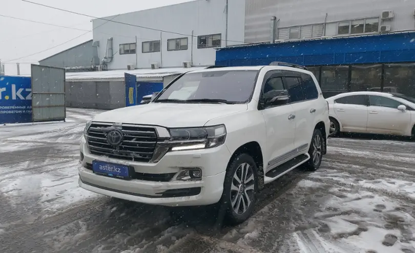 Toyota Land Cruiser 2017 года за 37 000 000 тг. в Алматы