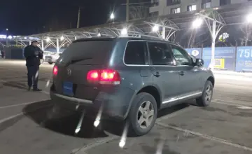 Volkswagen Touareg 2006 года за 6 500 000 тг. в Алматы фото 3