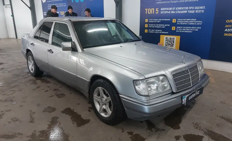 Mercedes-Benz E-Класс 1994 года за 3 000 000 тг. в Астана фото 2