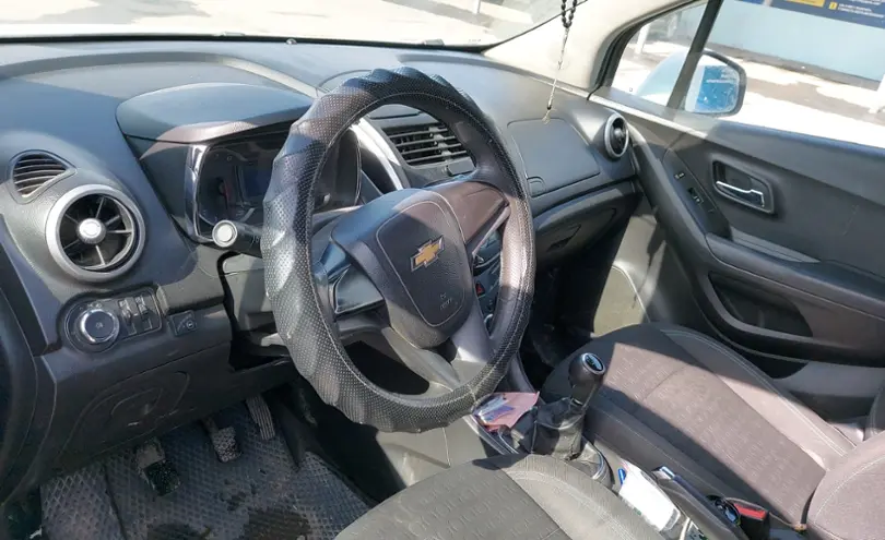 Chevrolet Tracker 2015 года за 5 000 000 тг. в Шымкент фото 5