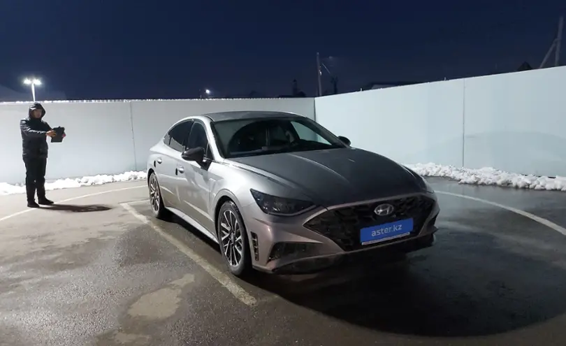 Hyundai Sonata 2020 года за 12 000 000 тг. в Шымкент