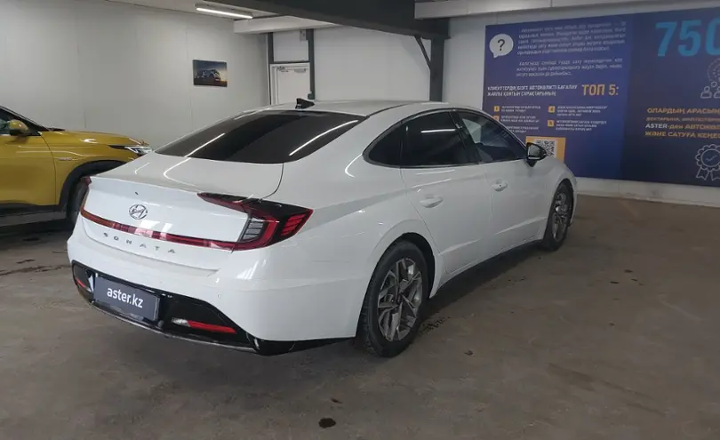 Hyundai Sonata 2021 года за 11 000 000 тг. в Астана фото 3