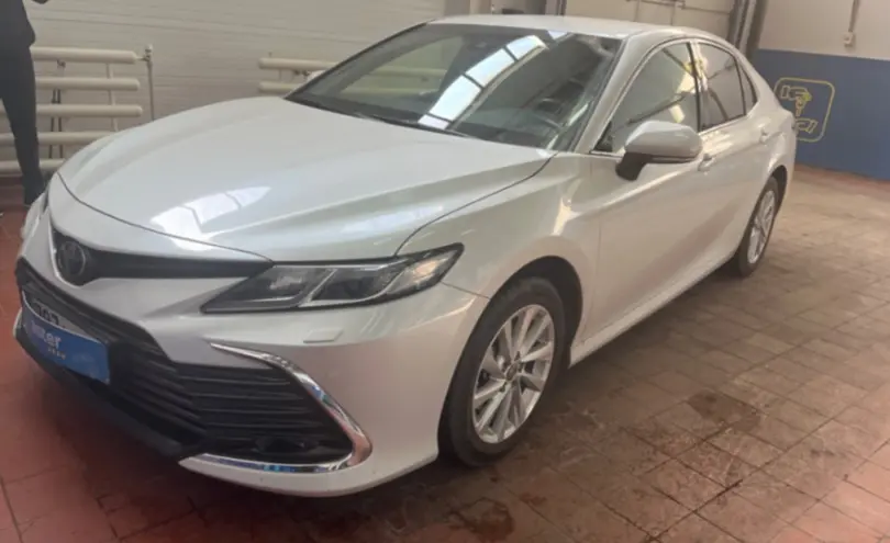 Toyota Camry 2023 года за 17 000 000 тг. в Астана