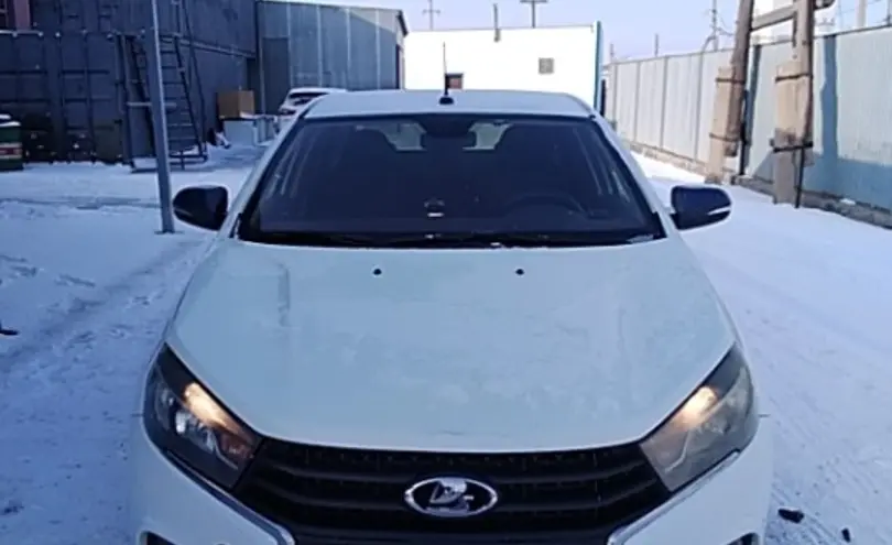 LADA (ВАЗ) Vesta 2018 года за 4 500 000 тг. в Атырау фото 2