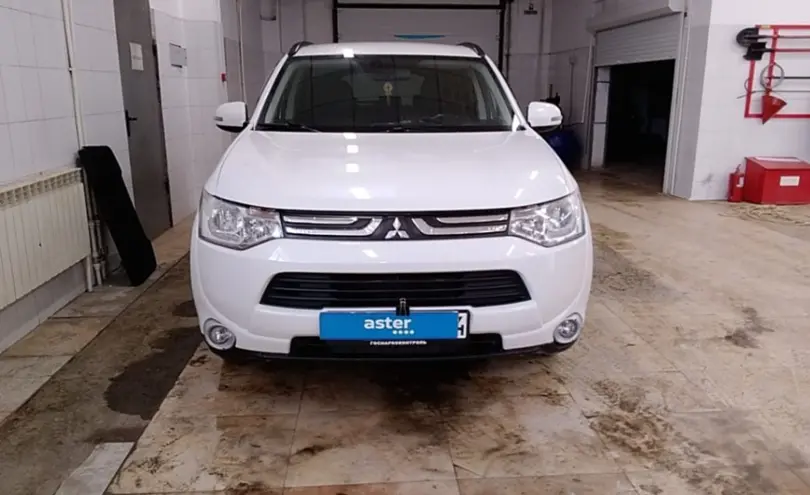 Mitsubishi Outlander 2012 года за 7 500 000 тг. в Актобе фото 2