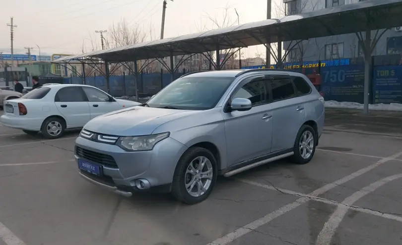 Mitsubishi Outlander 2013 года за 7 500 000 тг. в Алматы