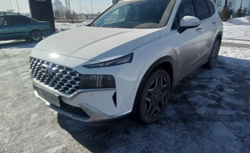 Hyundai Santa Fe 2021 года за 16 500 000 тг. в Астана