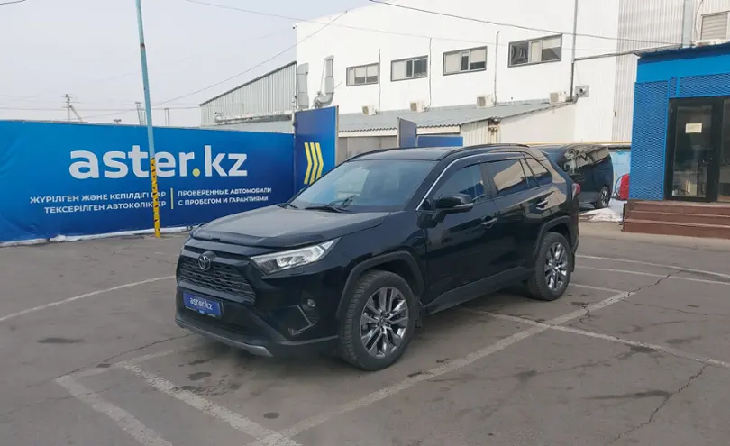 Toyota RAV4 2019 года за 14 500 000 тг. в Алматы