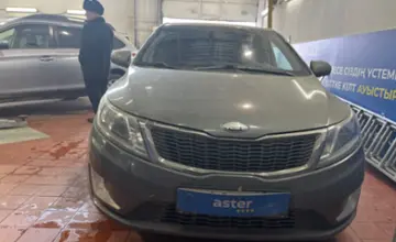 Kia Rio 2013 года за 5 000 000 тг. в Астана фото 2