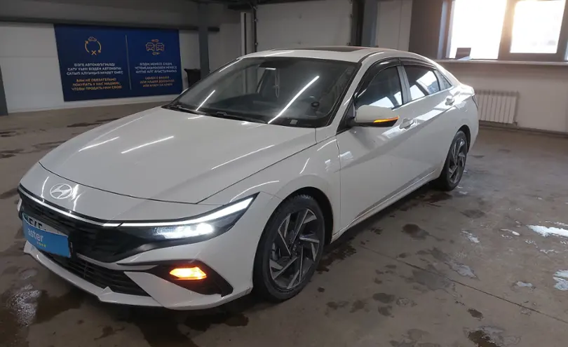 Hyundai Elantra 2023 года за 8 000 000 тг. в Астана