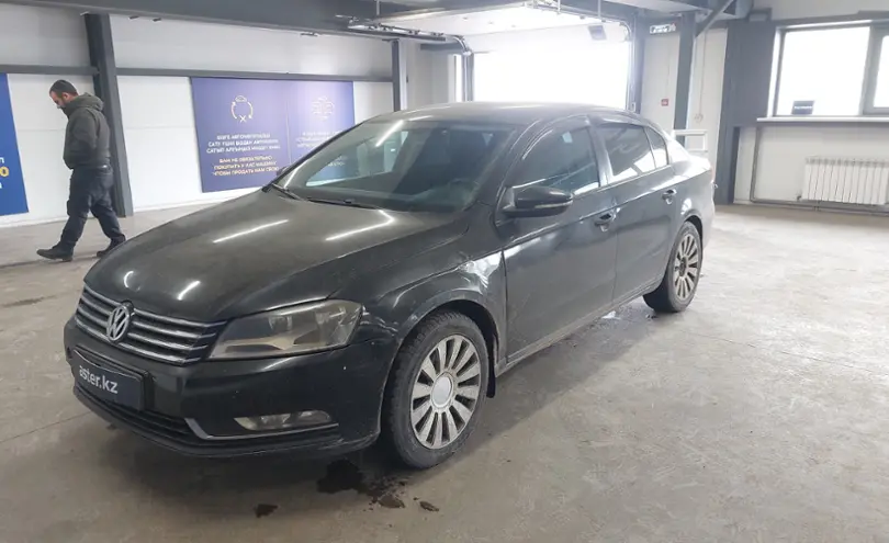 Volkswagen Passat 2011 года за 4 000 000 тг. в Астана