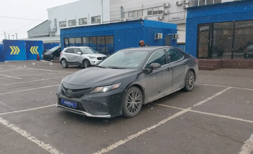 Toyota Camry 2023 года за 15 000 000 тг. в Алматы