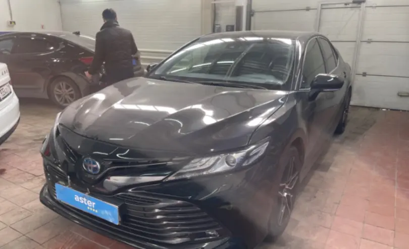 Toyota Camry 2021 года за 10 000 000 тг. в Астана