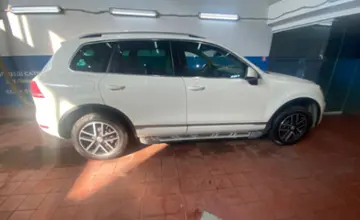 Volkswagen Touareg 2012 года за 7 800 000 тг. в Астана фото 4