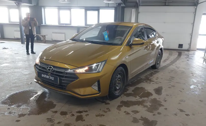 Hyundai Elantra 2019 года за 7 500 000 тг. в Астана