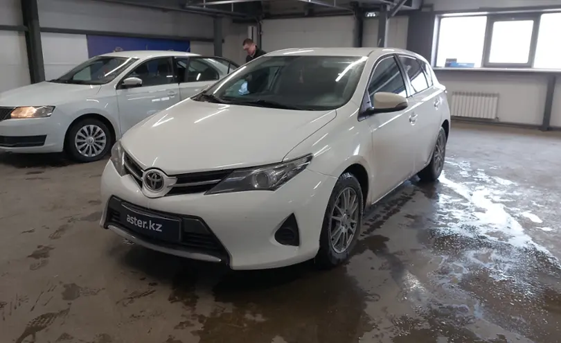 Toyota Auris 2014 года за 6 200 000 тг. в Астана