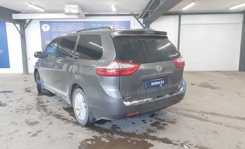 Toyota Sienna 2016 года за 14 000 000 тг. в Астана фото 4