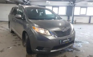 Toyota Sienna 2016 года за 14 000 000 тг. в Астана фото 2