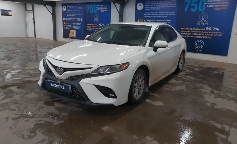 Toyota Camry 2017 года за 10 000 000 тг. в Астана