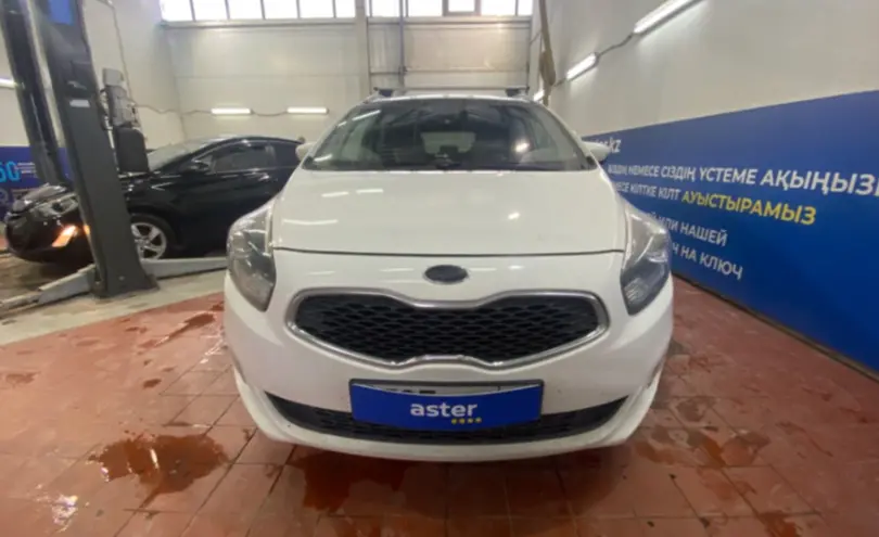 Kia Carens 2015 года за 7 000 000 тг. в Астана фото 2
