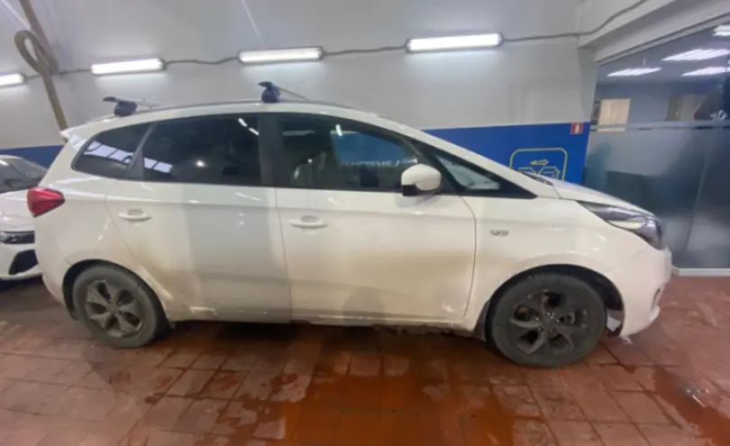 Kia Carens 2015 года за 7 000 000 тг. в Астана фото 4