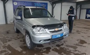 Chevrolet Niva 2015 года за 4 000 000 тг. в Астана фото 2