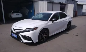 Toyota Camry 2021 года за 14 000 000 тг. в Алматы фото 1