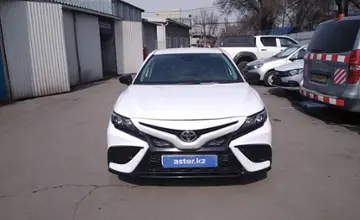 Toyota Camry 2021 года за 14 000 000 тг. в Алматы фото 2