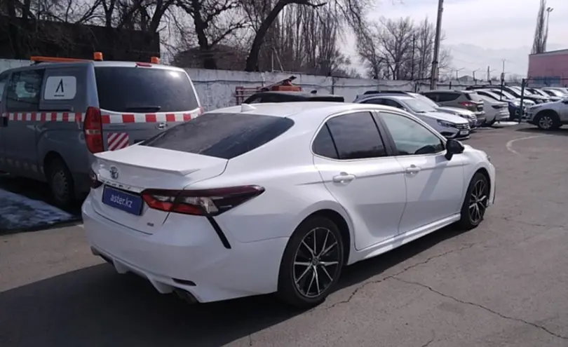 Toyota Camry 2021 года за 14 000 000 тг. в Алматы фото 5