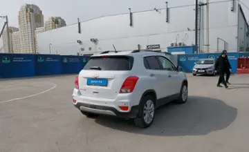 Chevrolet Trax 2018 года за 7 500 000 тг. в Шымкент фото 3