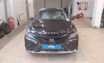 Toyota Camry 2019 года за 13 000 000 тг. в Актобе фото 2