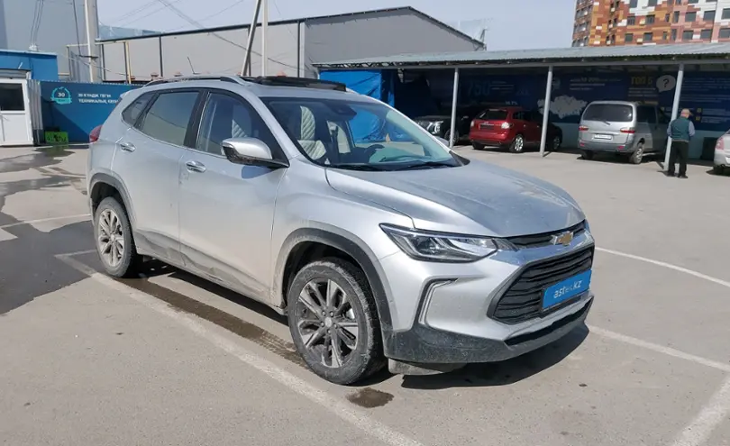 Chevrolet Tracker 2023 года за 9 500 000 тг. в Шымкент фото 2