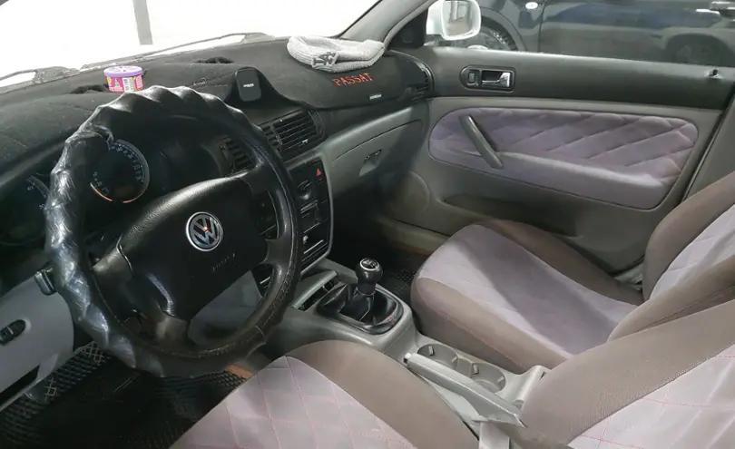 Volkswagen Passat 2001 года за 2 000 000 тг. в Астана фото 5