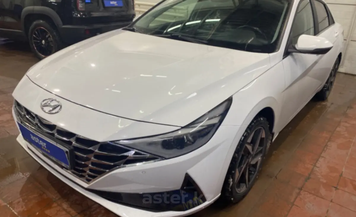 Hyundai Elantra 2023 года за 12 000 000 тг. в Астана