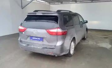 Toyota Sienna 2015 года за 14 000 000 тг. в Кызылорда