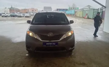 Toyota Sienna 2015 года за 14 000 000 тг. в Кызылорда фото 2