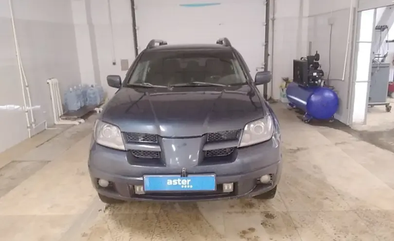 Mitsubishi Outlander 2004 года за 3 500 000 тг. в Актобе фото 2