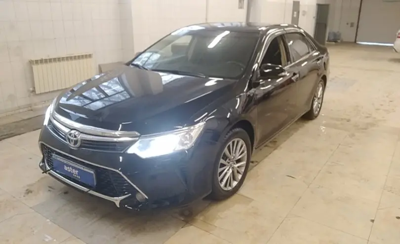 Toyota Camry 2015 года за 11 500 000 тг. в Актобе