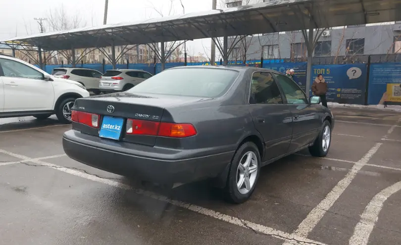 Toyota Camry 2000 года за 3 500 000 тг. в Алматы фото 3